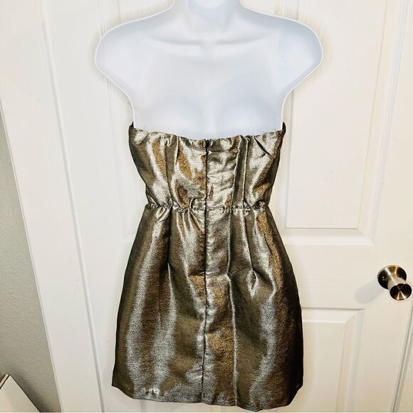 Do+Be Brand Back Before Midnight Silver Strapless Mini Dress Pleated S NWT - Picture 7 of 10